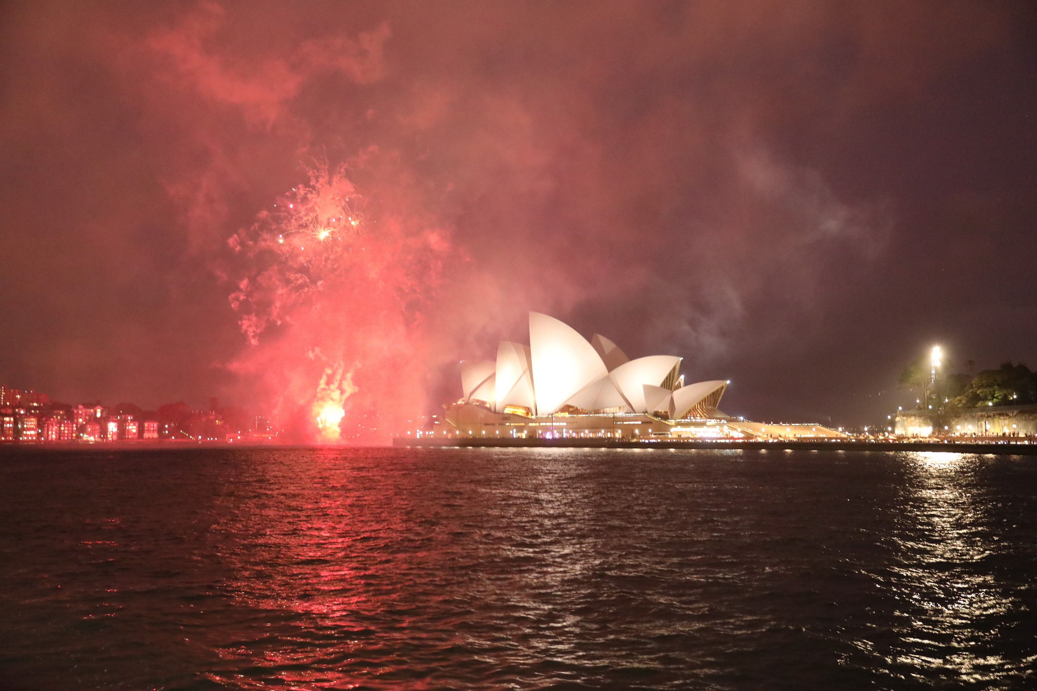 Sydney Opera House mit Feuerwerk